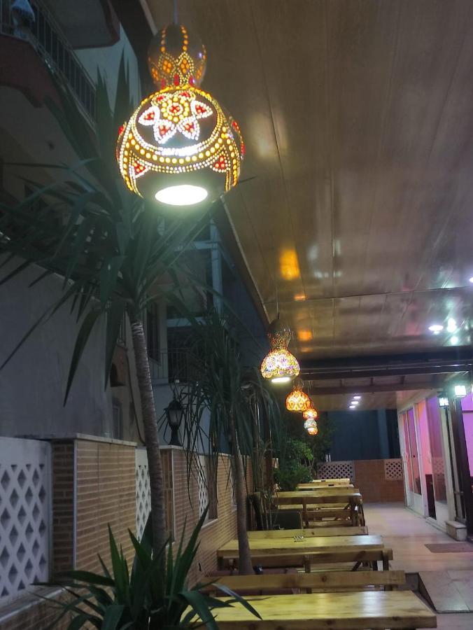 Maldives Apart Otel Αλάνια Εξωτερικό φωτογραφία