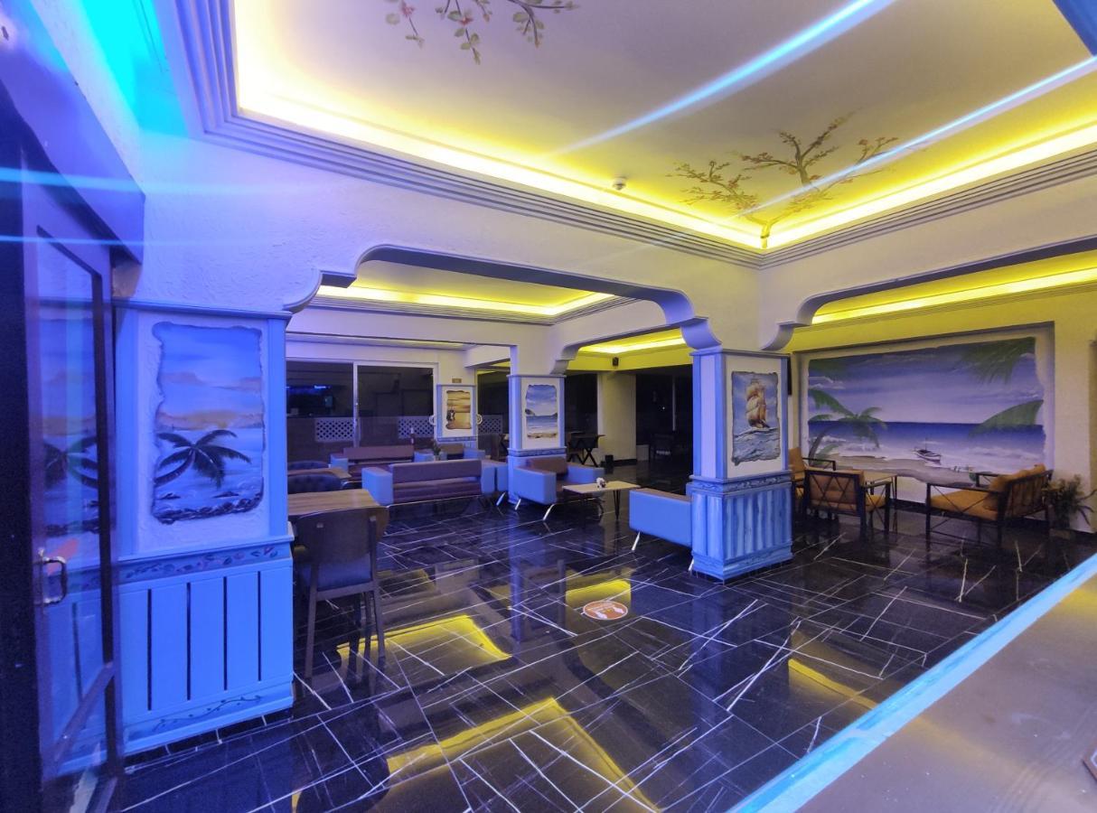 Maldives Apart Otel Αλάνια Εξωτερικό φωτογραφία