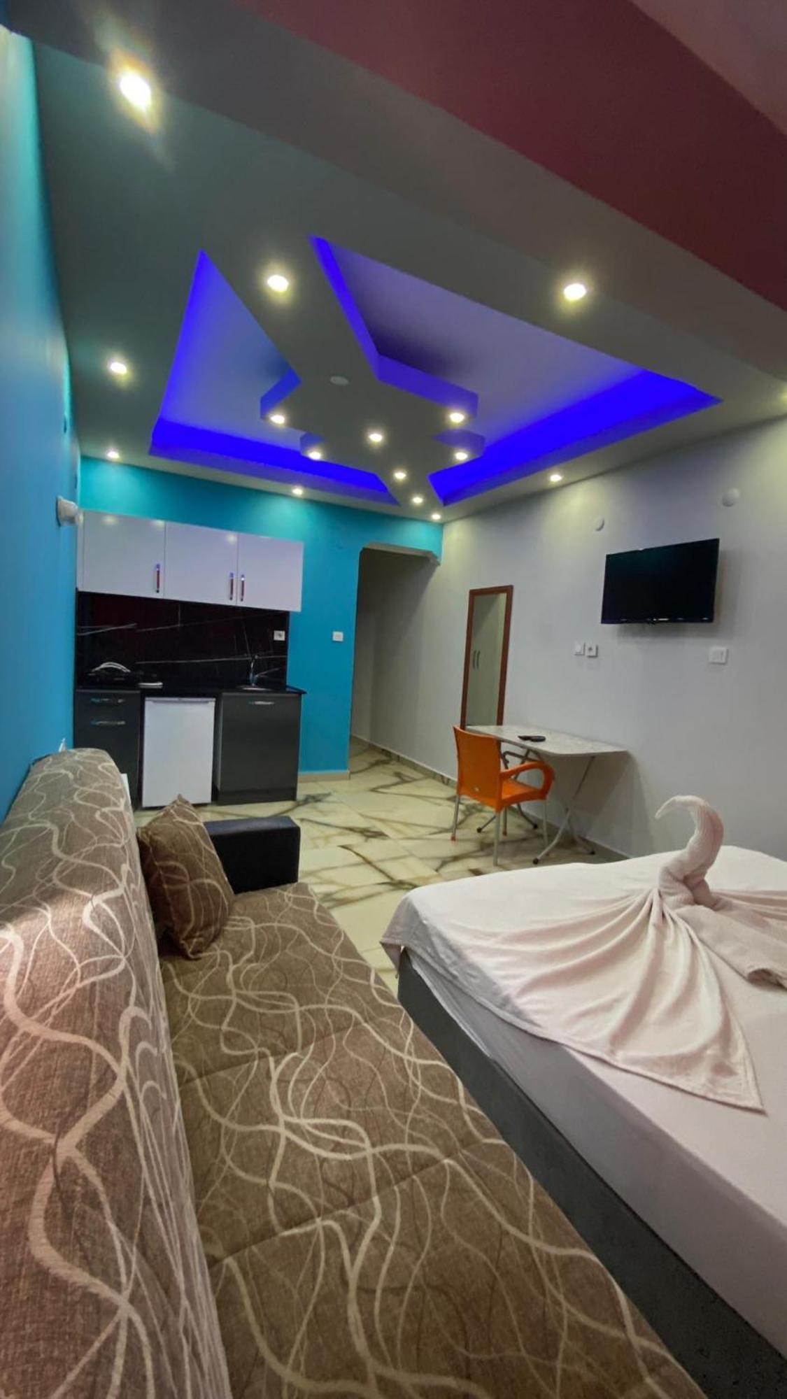 Maldives Apart Otel Αλάνια Εξωτερικό φωτογραφία