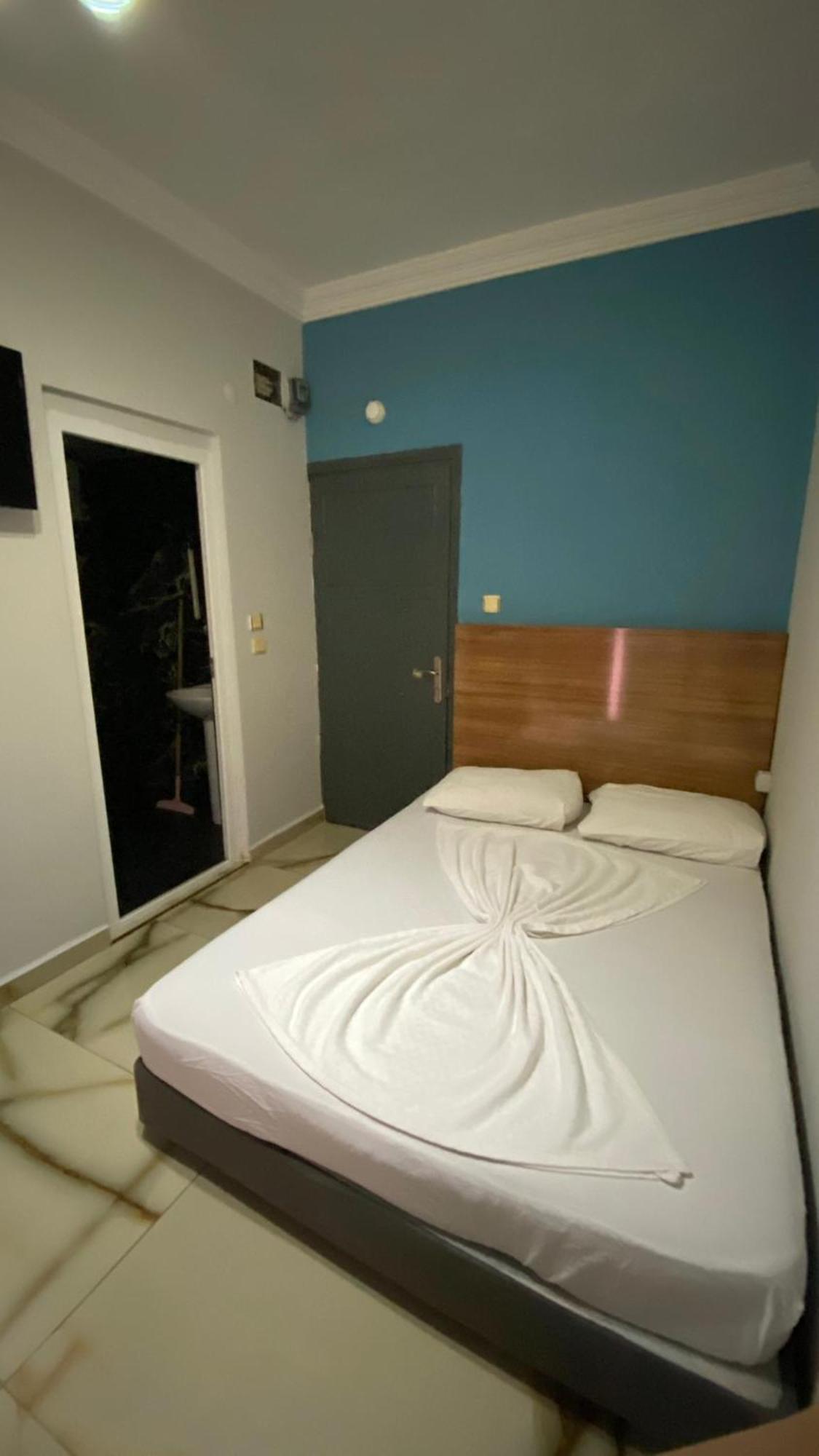 Maldives Apart Otel Αλάνια Εξωτερικό φωτογραφία